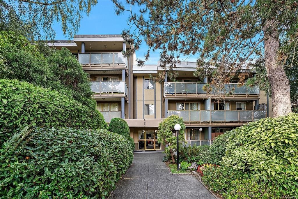 124-1025 Inverness Road, Saanich, BC, V8X 2S2