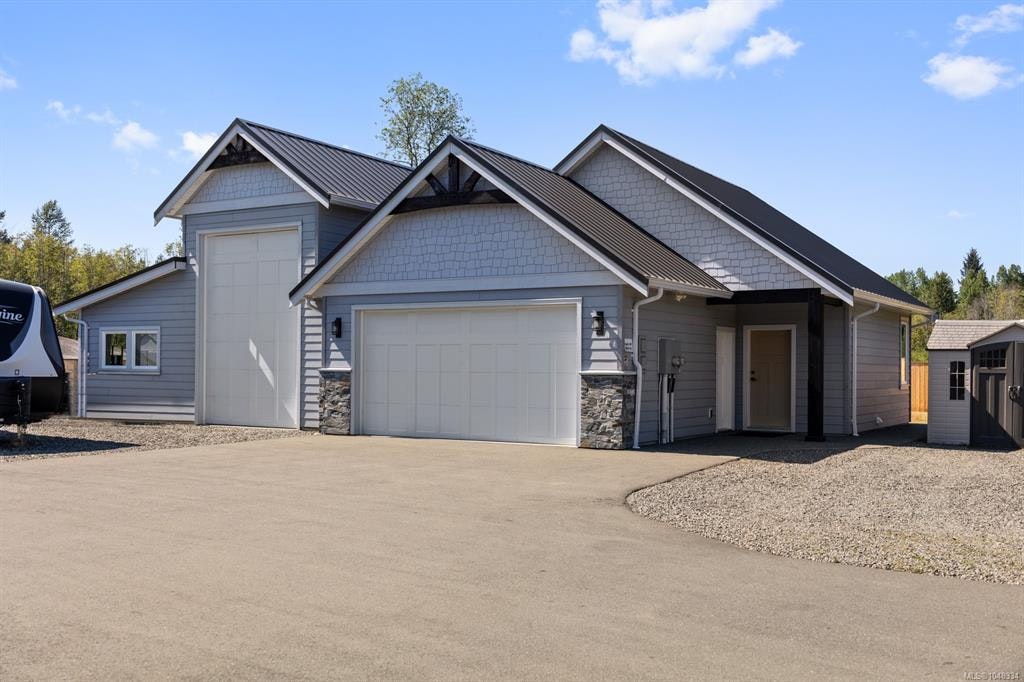 8757/8761 Oyster River Way, Black Creek, BC, V9J 1K5 - 38