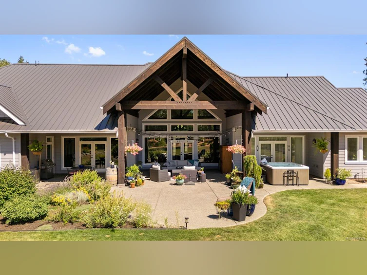 8757/8761 Oyster River Way, Black Creek, BC, V9J 1K5 - 50
