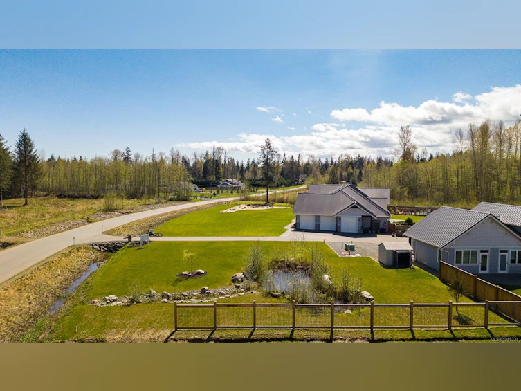 8757/8761 Oyster River Way, Black Creek, BC, V9J 1K5 - 73