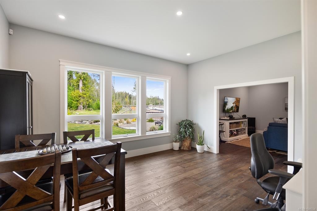 8757/8761 Oyster River Way, Black Creek, BC, V9J 1K5 - 31