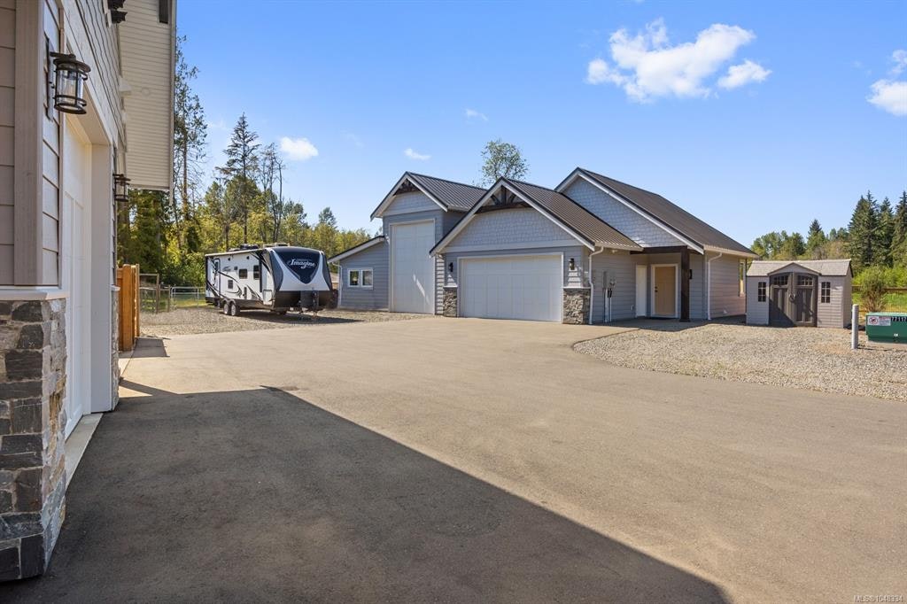 8757/8761 Oyster River Way, Black Creek, BC, V9J 1K5 - 37