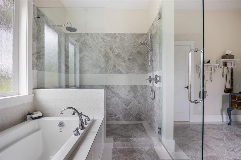 8757/8761 Oyster River Way, Black Creek, BC, V9J 1K5 - 22
