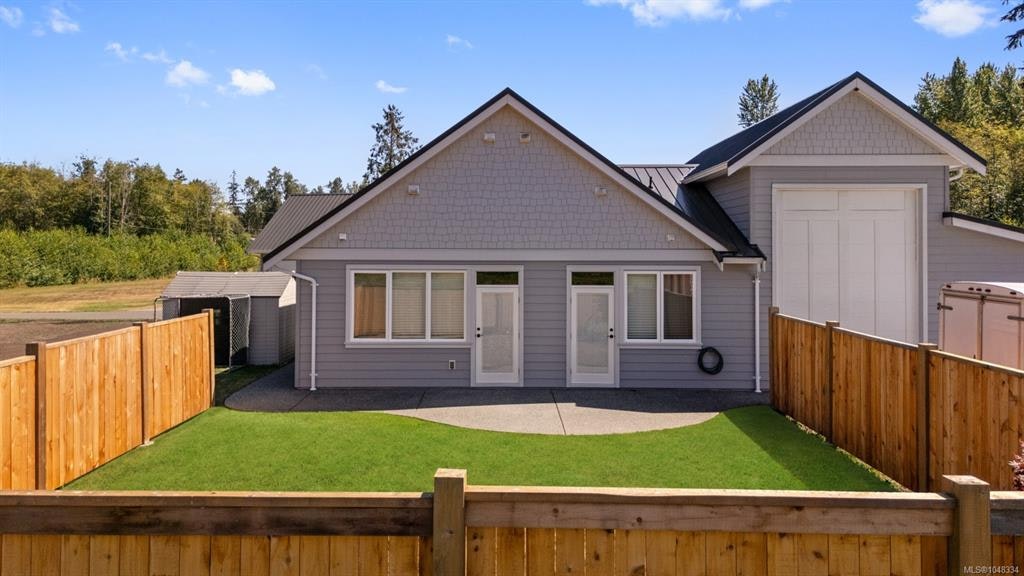 8757/8761 Oyster River Way, Black Creek, BC, V9J 1K5 - 39