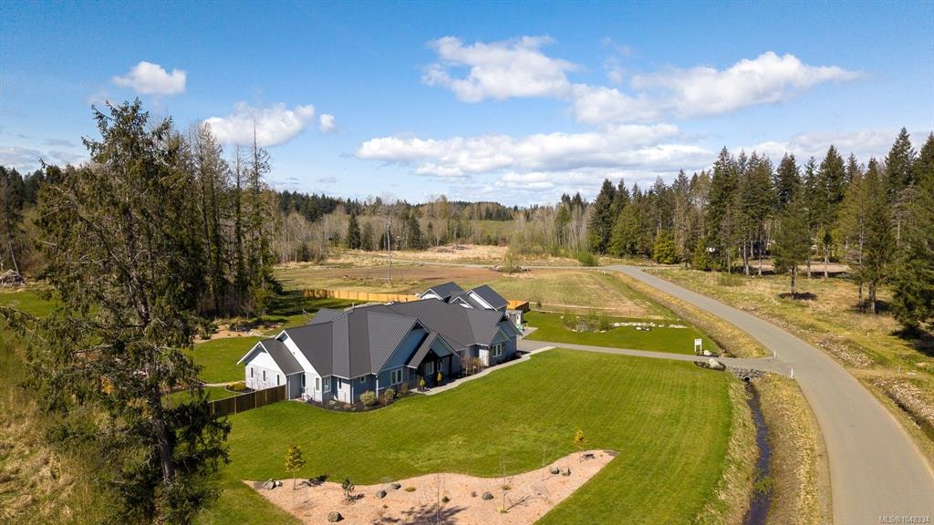 8757/8761 Oyster River Way, Black Creek, BC, V9J 1K5 - 76
