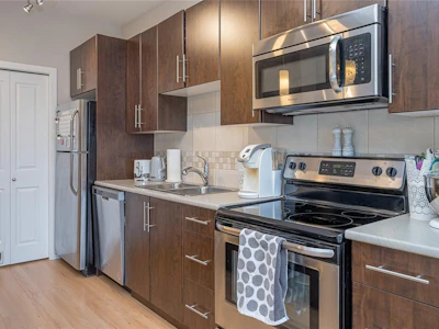 402-3240 Jacklin Road - 5