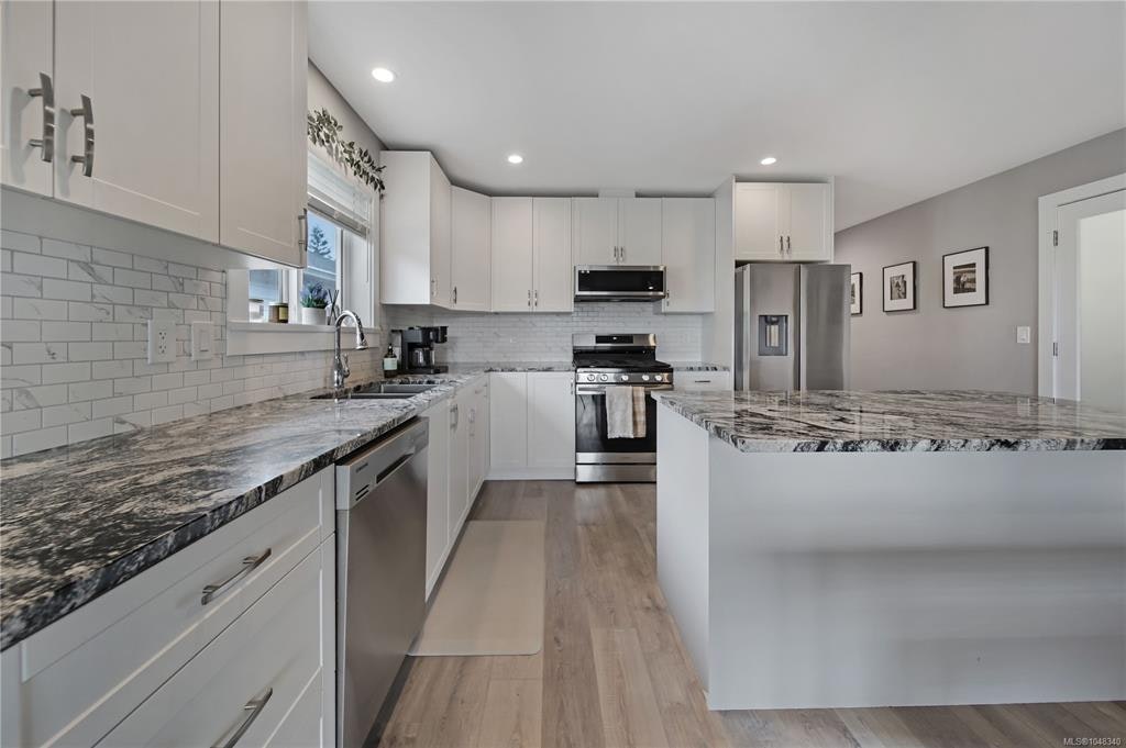 4453 9th Avenue - 4