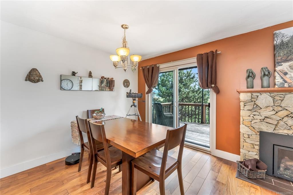 2-6172 Alington Road - 2