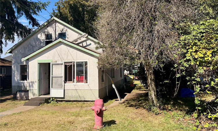 1600 17th Avenue