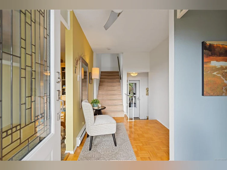 7-3060 Harriet Road, Victoria, BC, V9A 1T5 - 4
