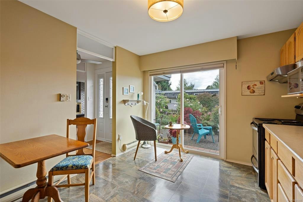 7-3060 Harriet Road, Victoria, BC, V9A 1T5 - 9