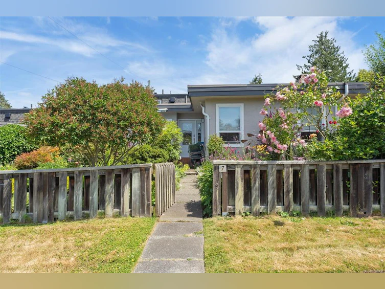 7-3060 Harriet Road, Victoria, BC, V9A 1T5 - 35