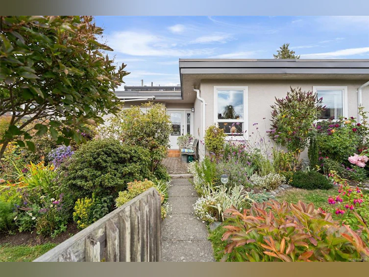 7-3060 Harriet Road, Victoria, BC, V9A 1T5 - 42