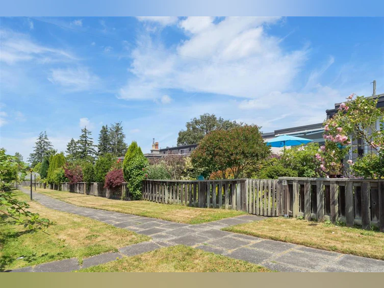 7-3060 Harriet Road, Victoria, BC, V9A 1T5 - 41