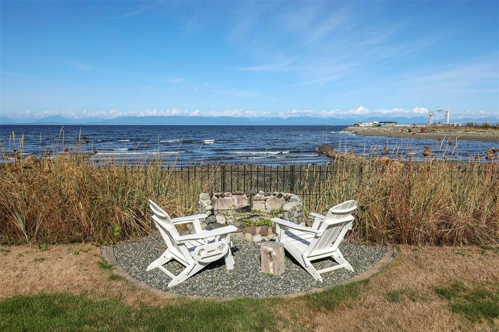1442 Wilkinson Road, Comox, BC, V9M 4B3