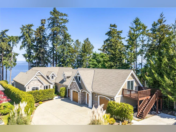 863 Cavin Road, French Creek, BC, V9P 1Z9 - 2