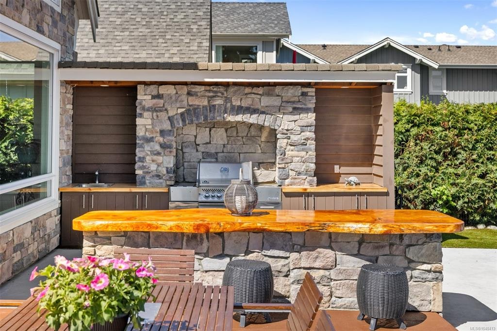 863 Cavin Road, French Creek, BC, V9P 1Z9 - 71