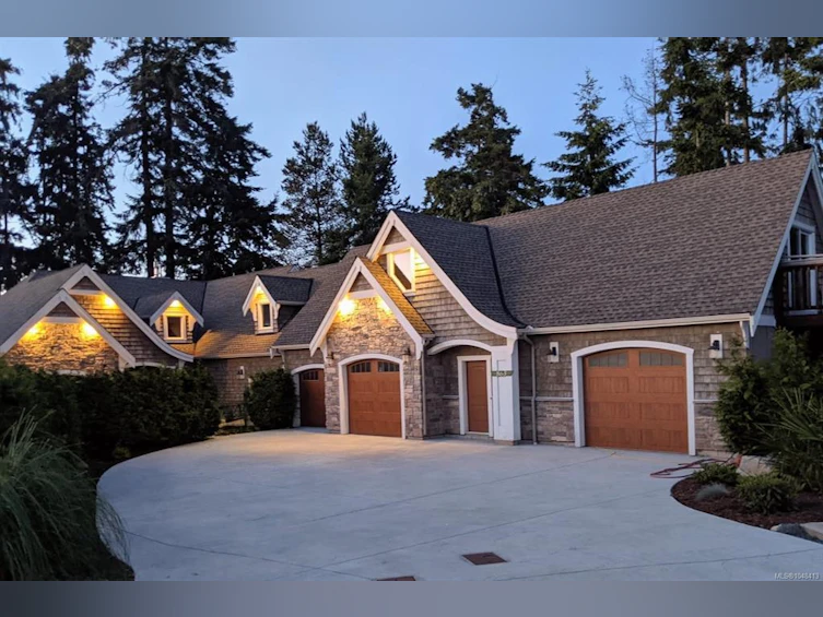 863 Cavin Road, French Creek, BC, V9P 1Z9 - 3