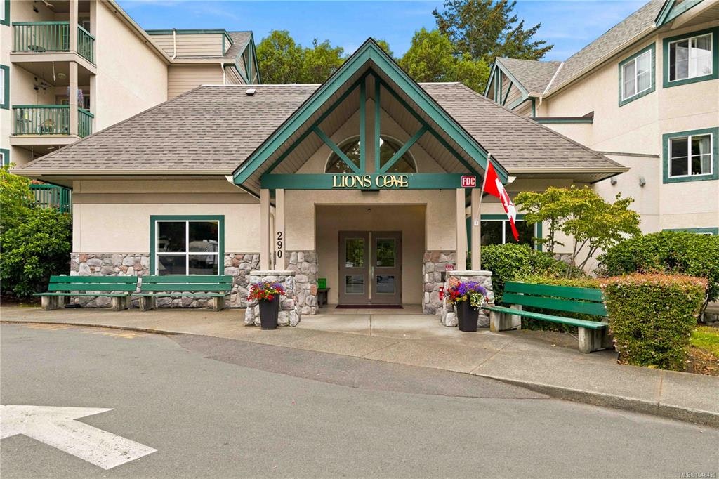 304-290 Island Highway, View Royal, BC, V9B 1G5