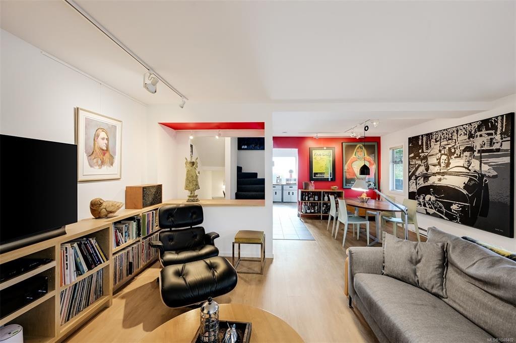 1-132 Michigan Street, Victoria, BC, V8V 1R1