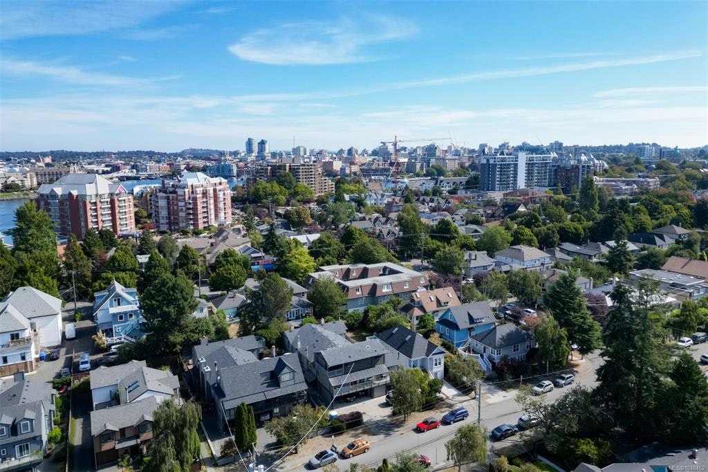 1-132 Michigan Street, Victoria, BC, V8V 1R1