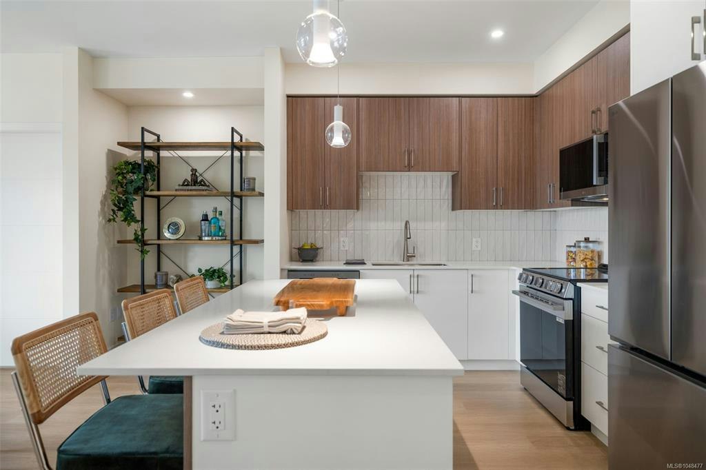 310-777 Station Avenue, Langford, BC, V9B 7K5