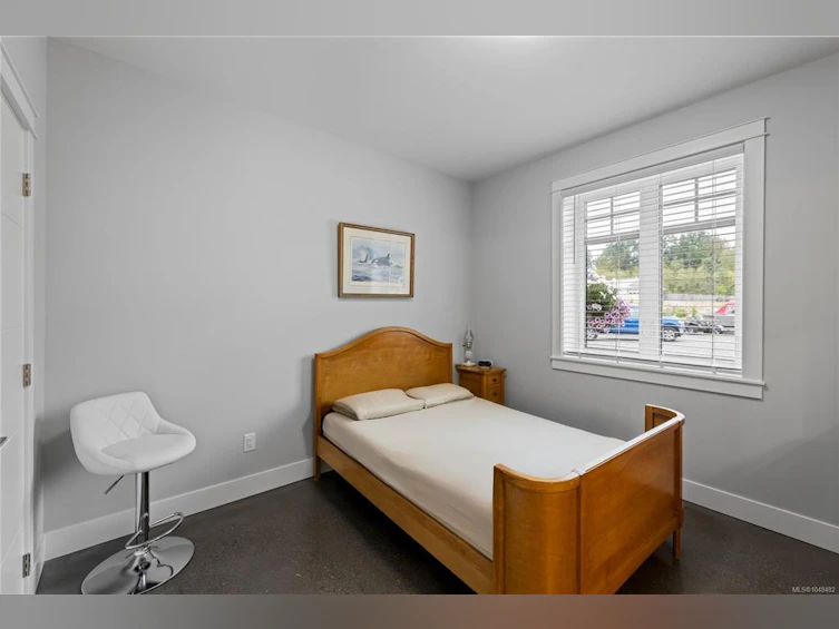 1100 Alpine View Place, Hilliers, BC, V9K 1V6 - 38