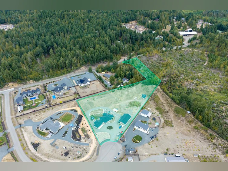 1100 Alpine View Place, Hilliers, BC, V9K 1V6 - 11