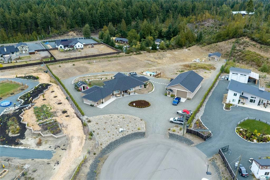 1100 Alpine View Place, Hilliers, BC, V9K 1V6 - 14