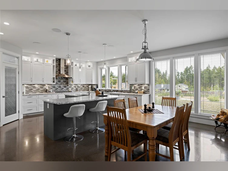 1100 Alpine View Place, Hilliers, BC, V9K 1V6 - 22