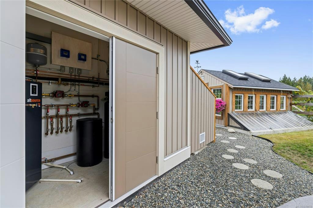 1100 Alpine View Place, Hilliers, BC, V9K 1V6 - 78