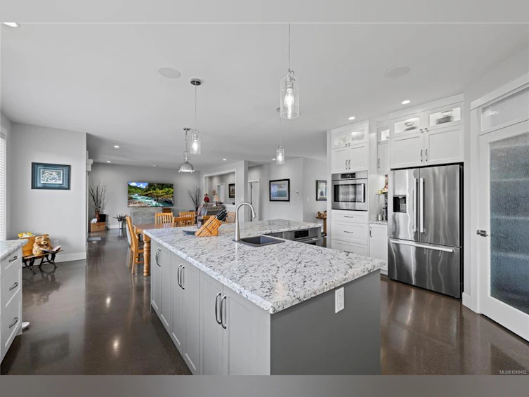 1100 Alpine View Place, Hilliers, BC, V9K 1V6 - 20