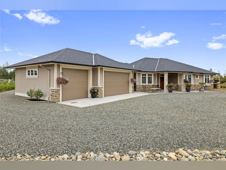 1100 Alpine View Place, Hilliers, BC, V9K 1V6 - 15