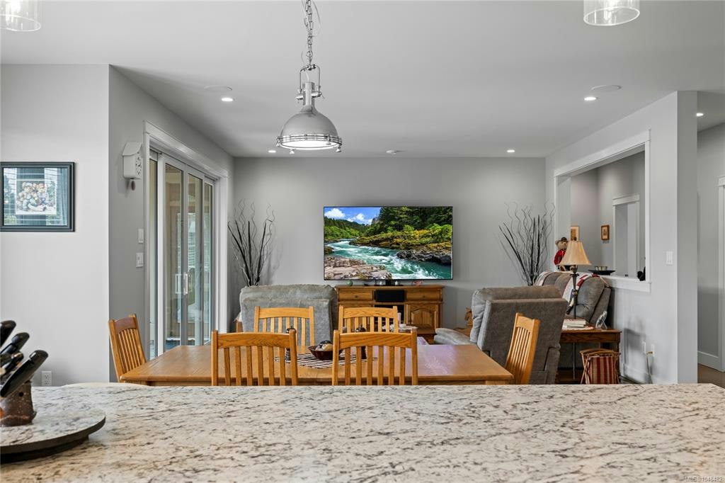 1100 Alpine View Place, Hilliers, BC, V9K 1V6 - 23