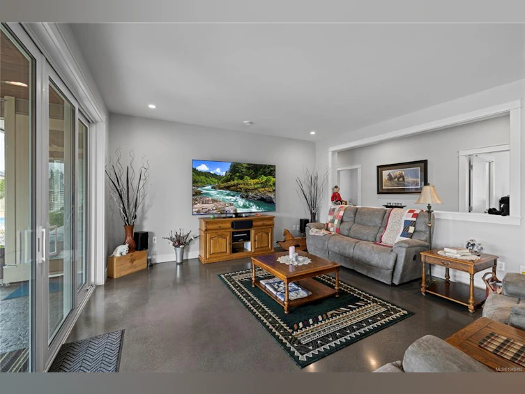 1100 Alpine View Place, Hilliers, BC, V9K 1V6 - 5