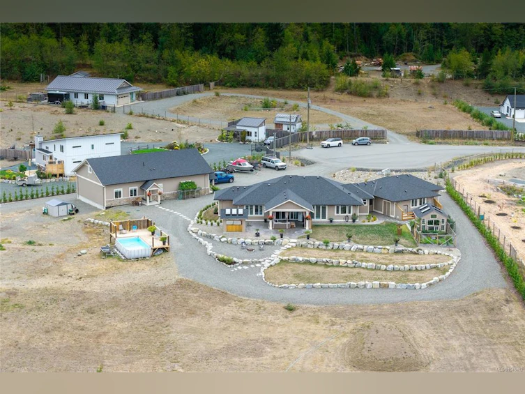 1100 Alpine View Place, Hilliers, BC, V9K 1V6 - 91