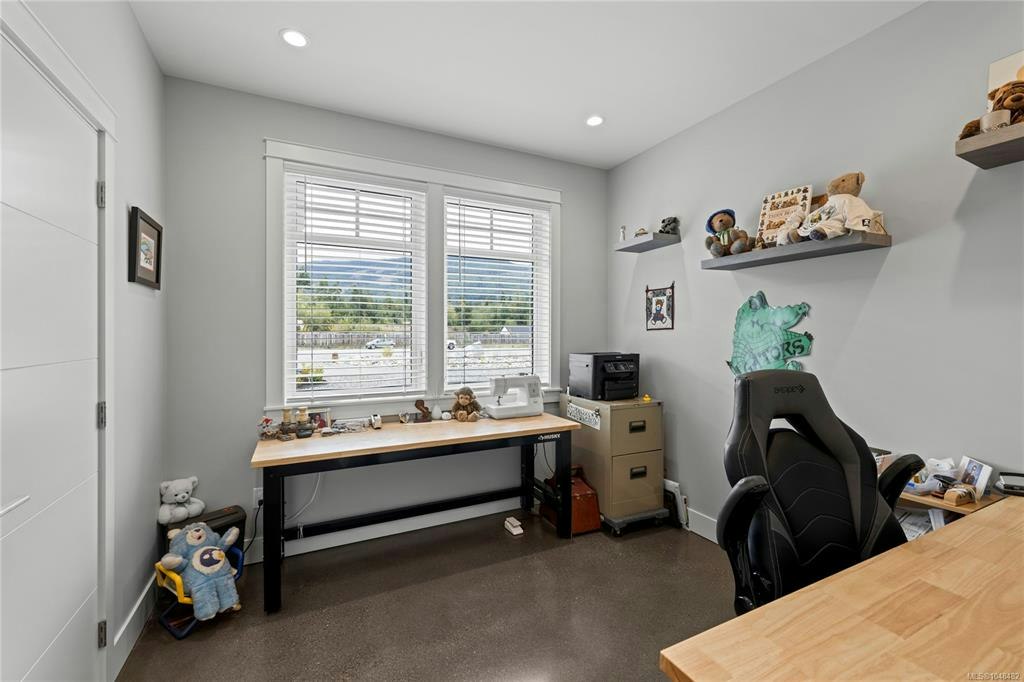 1100 Alpine View Place, Hilliers, BC, V9K 1V6 - 41