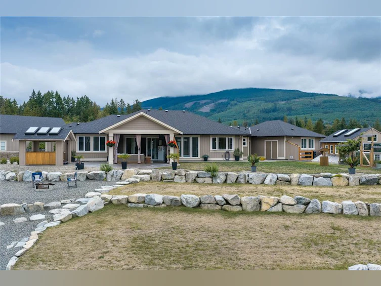 1100 Alpine View Place, Hilliers, BC, V9K 1V6 - 89