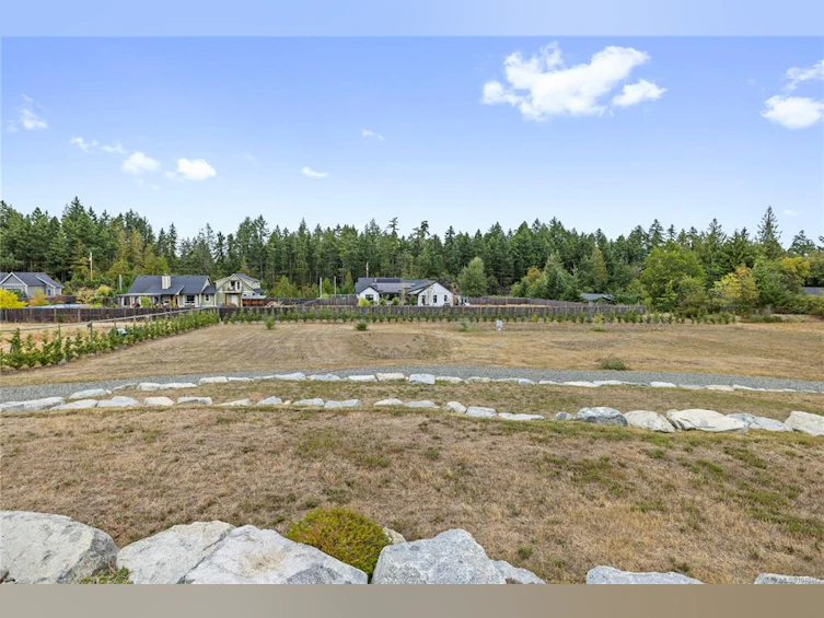 1100 Alpine View Place, Hilliers, BC, V9K 1V6 - 10