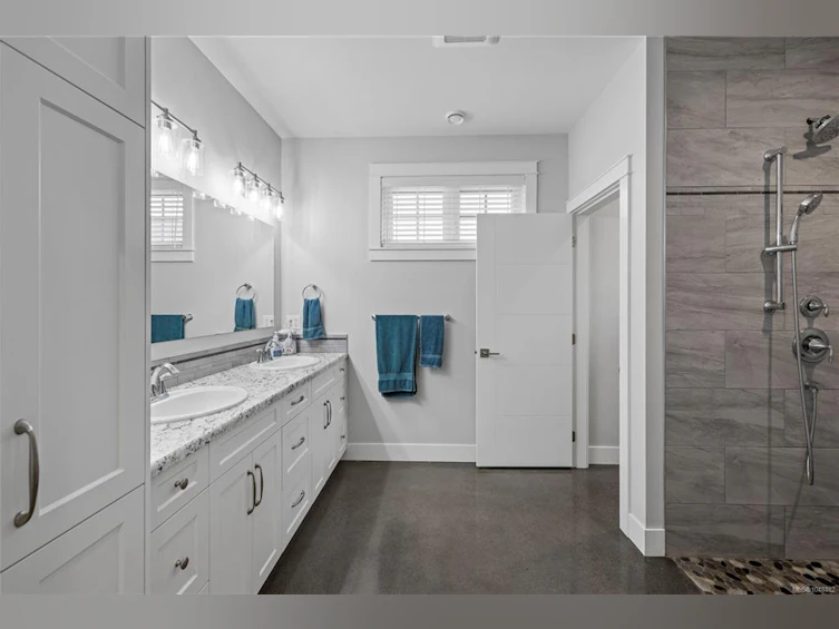 1100 Alpine View Place, Hilliers, BC, V9K 1V6 - 32