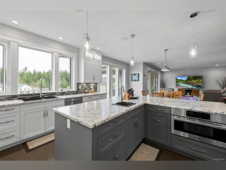 1100 Alpine View Place, Hilliers, BC, V9K 1V6 - 21