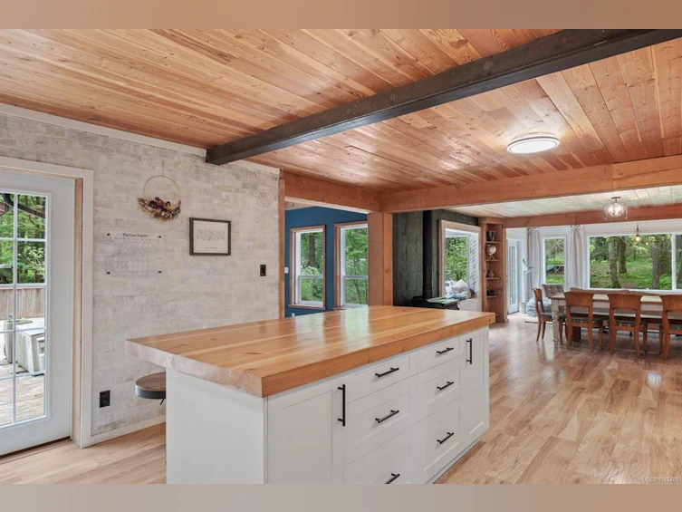 9525 Doyle Road, Black Creek, BC, V9J 1E7 - 29