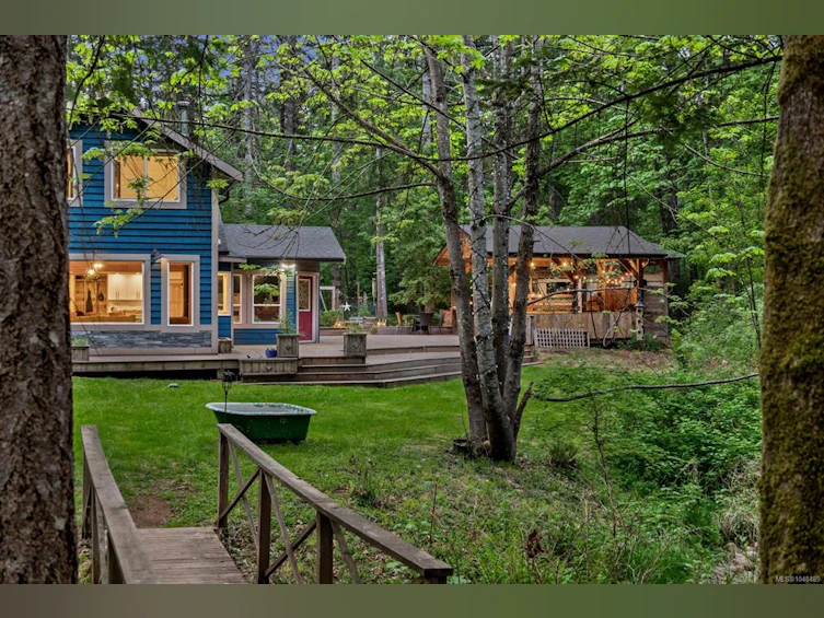 9525 Doyle Road, Black Creek, BC, V9J 1E7 - 55