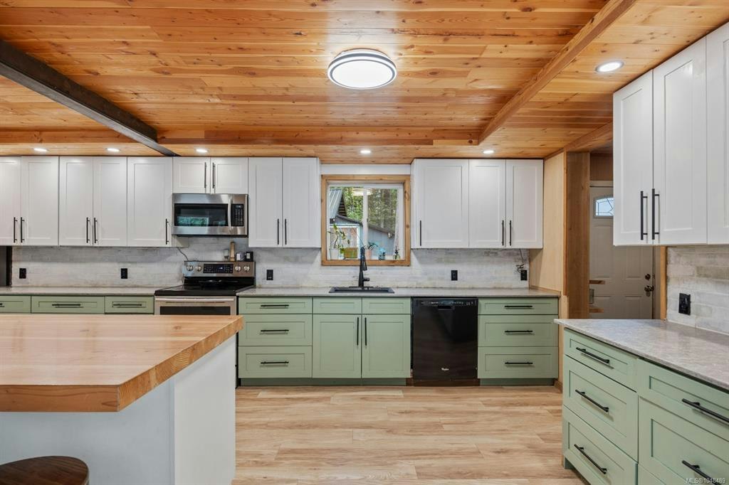 9525 Doyle Road, Black Creek, BC, V9J 1E7 - 39