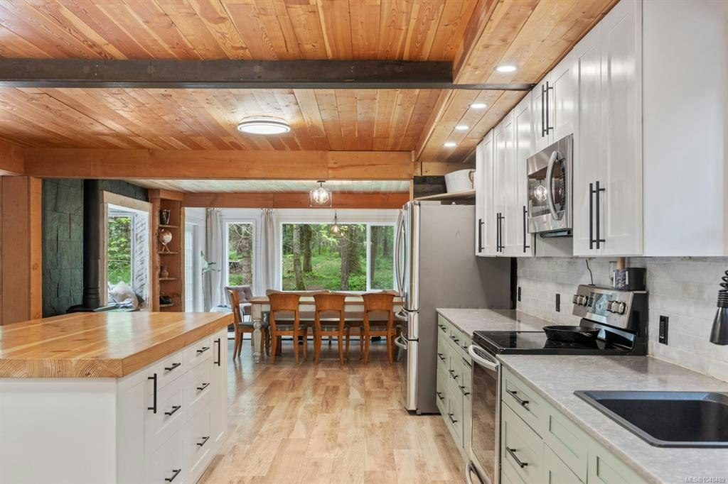 9525 Doyle Road, Black Creek, BC, V9J 1E7 - 42