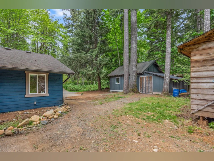 9525 Doyle Road, Black Creek, BC, V9J 1E7 - 25