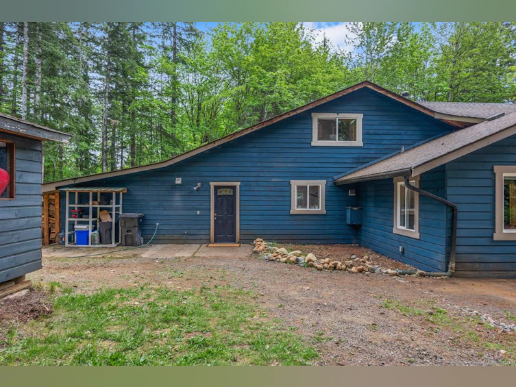 9525 Doyle Road, Black Creek, BC, V9J 1E7 - 26