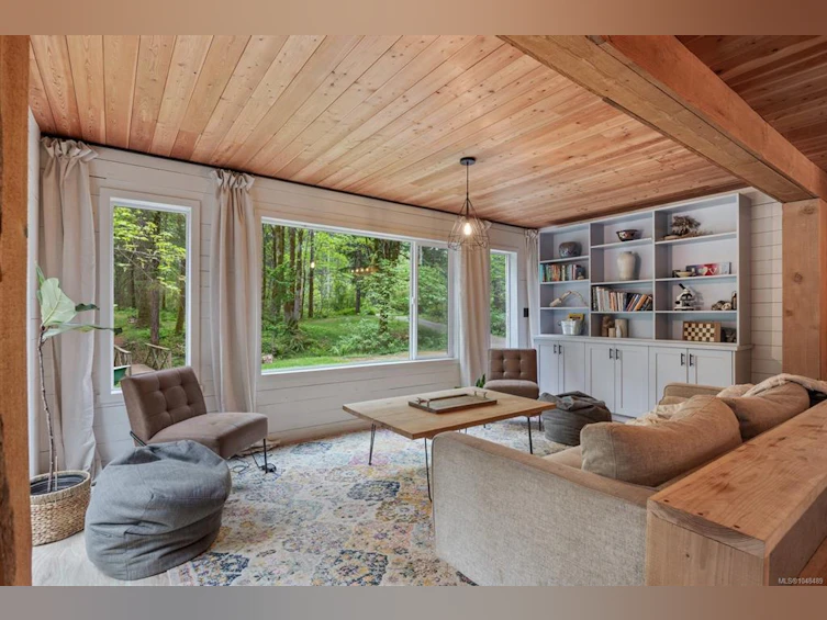 9525 Doyle Road, Black Creek, BC, V9J 1E7 - 35