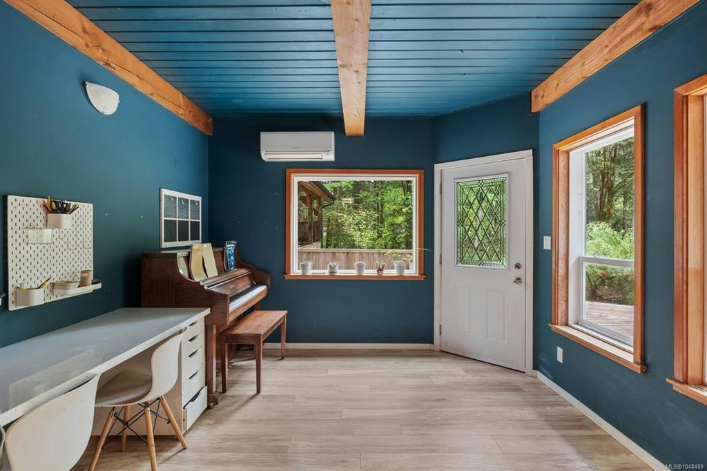 9525 Doyle Road, Black Creek, BC, V9J 1E7 - 32