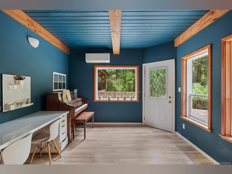 9525 Doyle Road, Black Creek, BC, V9J 1E7 - 32